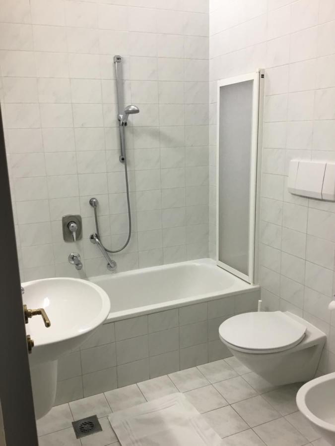 בולצאנו Hotel Adria מראה חיצוני תמונה