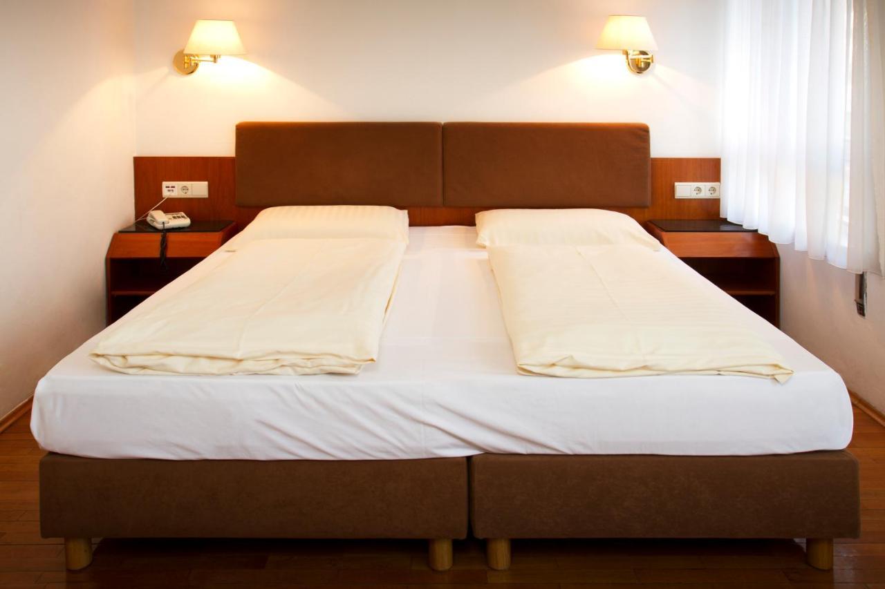 בולצאנו Hotel Adria מראה חיצוני תמונה