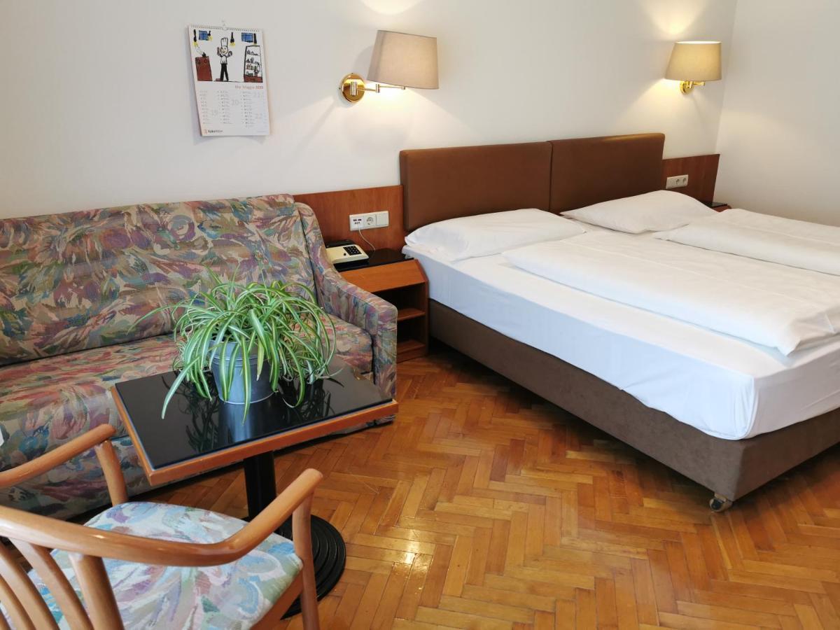 בולצאנו Hotel Adria מראה חיצוני תמונה